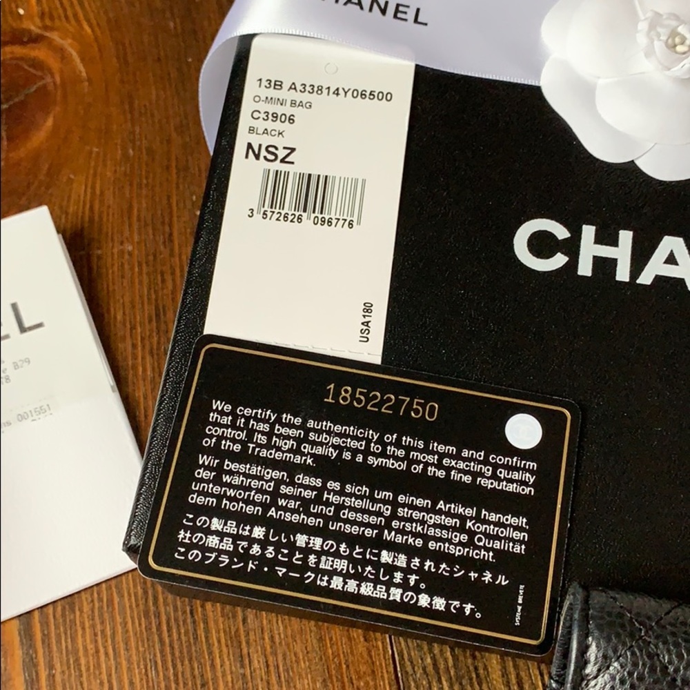 Chanel Classic Wallet On Chain - Picture 2 of 8